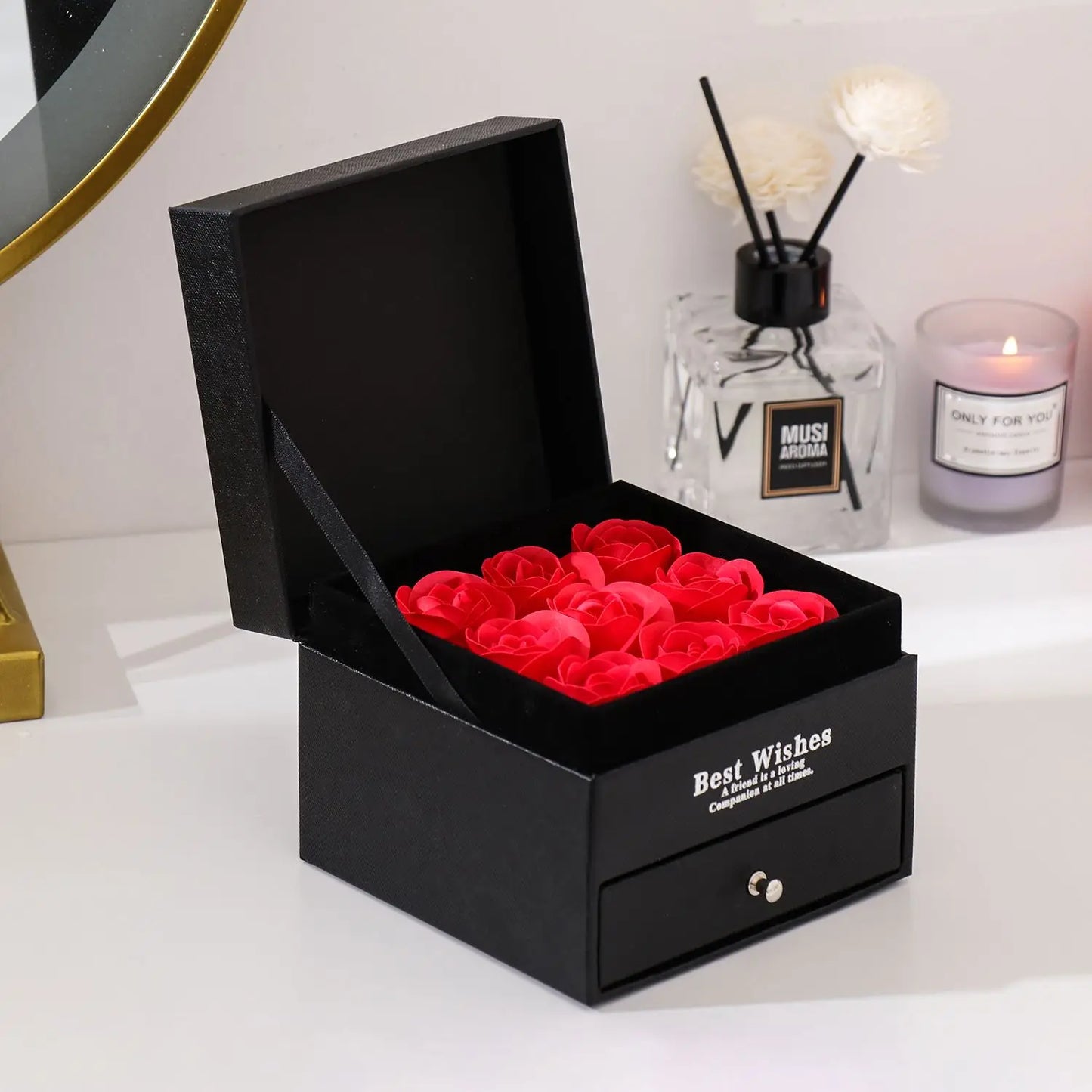 Luxury Romantic Gift Set Rose Box with Projector Pendant for Valentine's Day