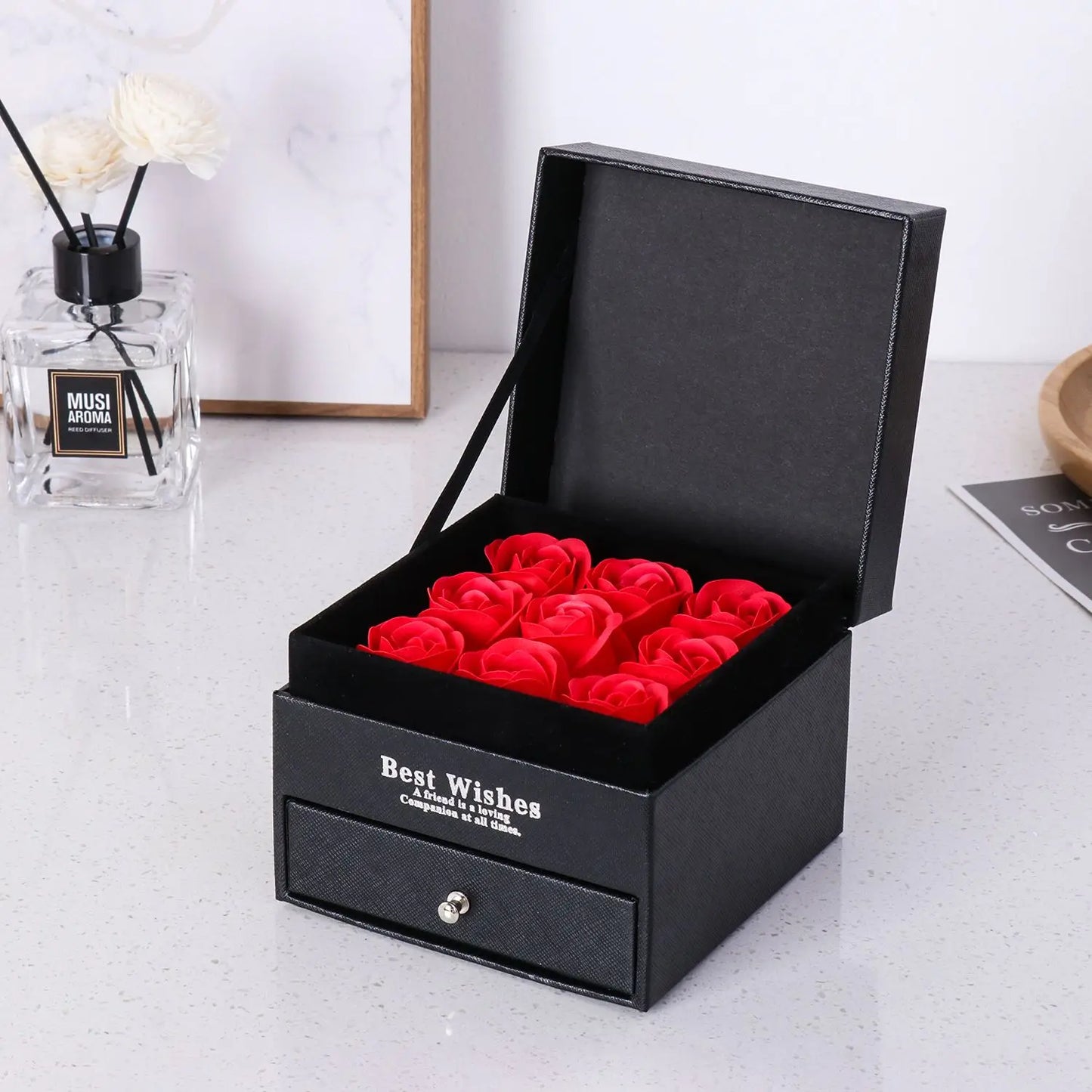 Luxury Romantic Gift Set Rose Box with Projector Pendant for Valentine's Day